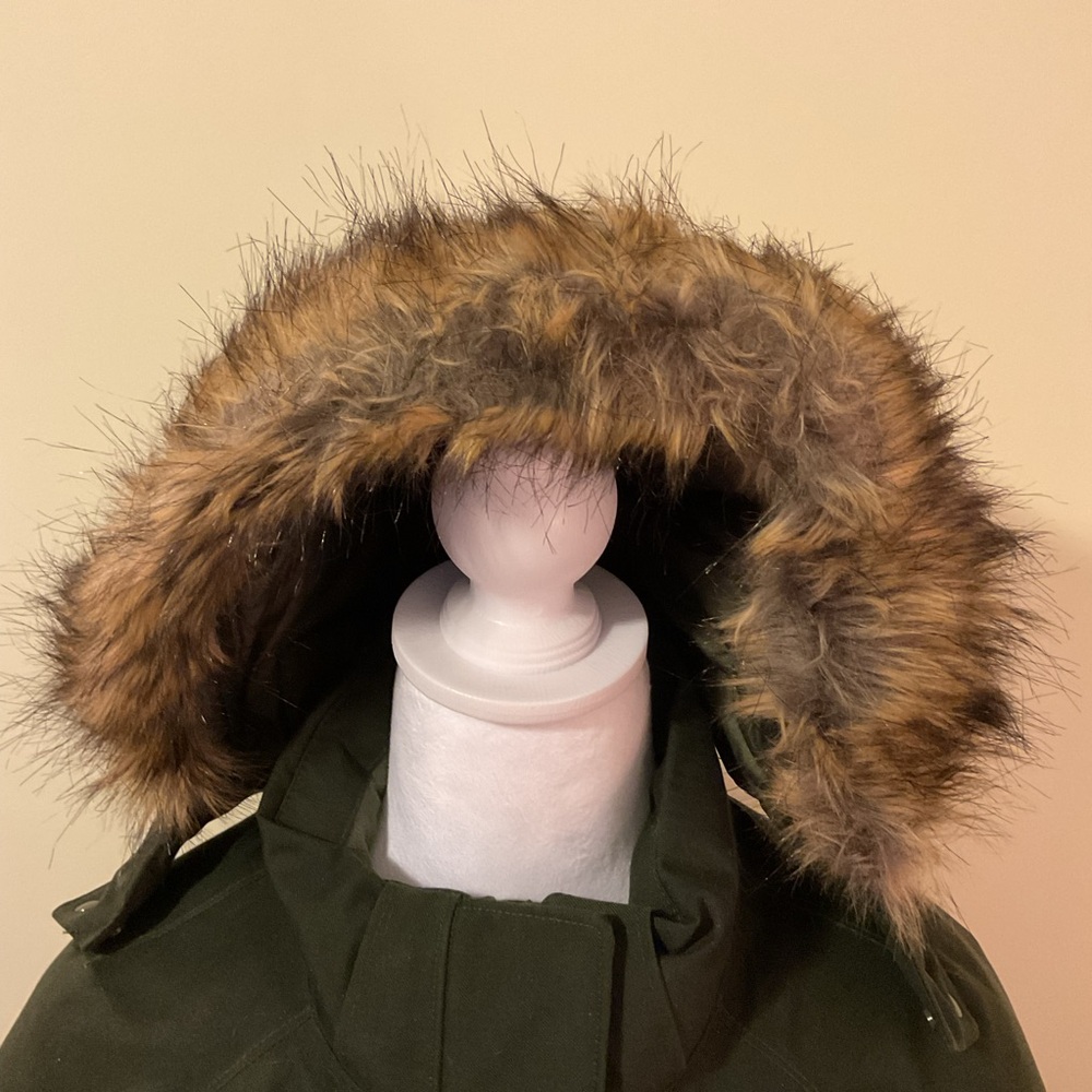 The North Face Jacket with Hood. - Picture 9 of 14